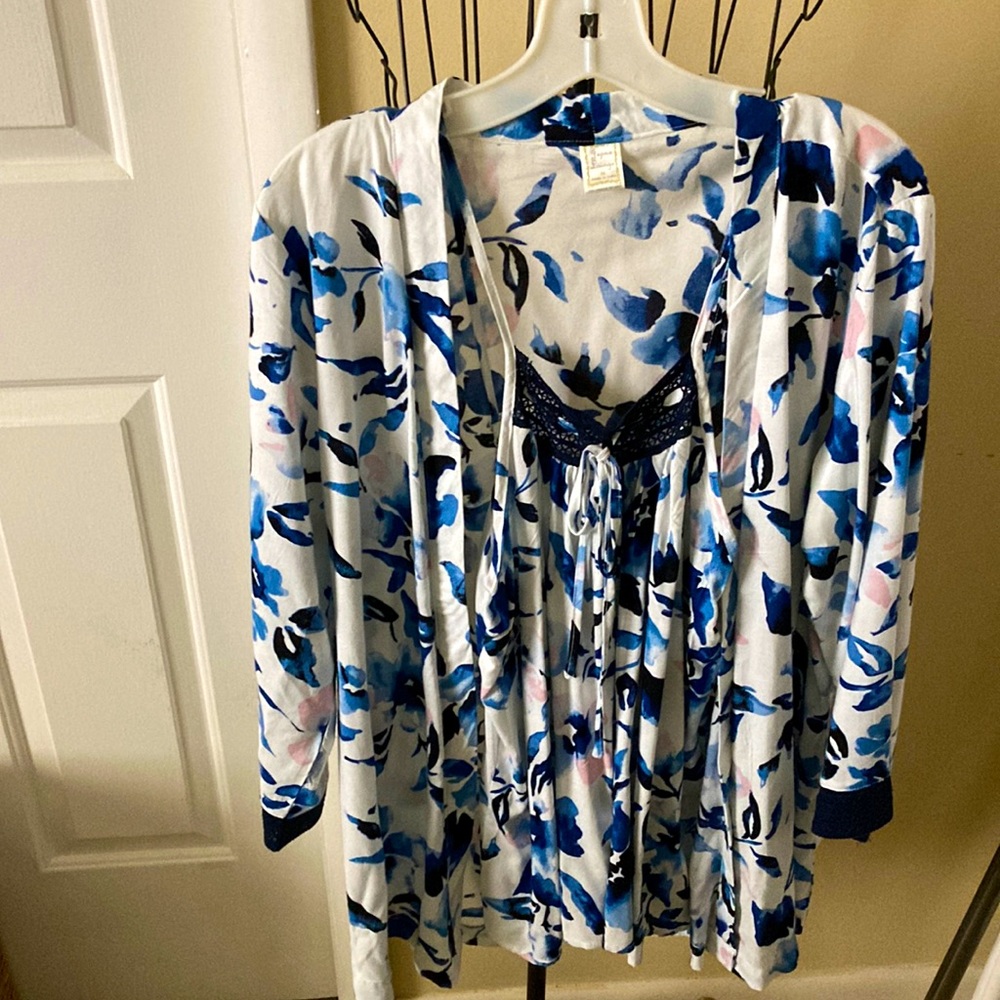 NWOT 3 piece PJ short set size medium